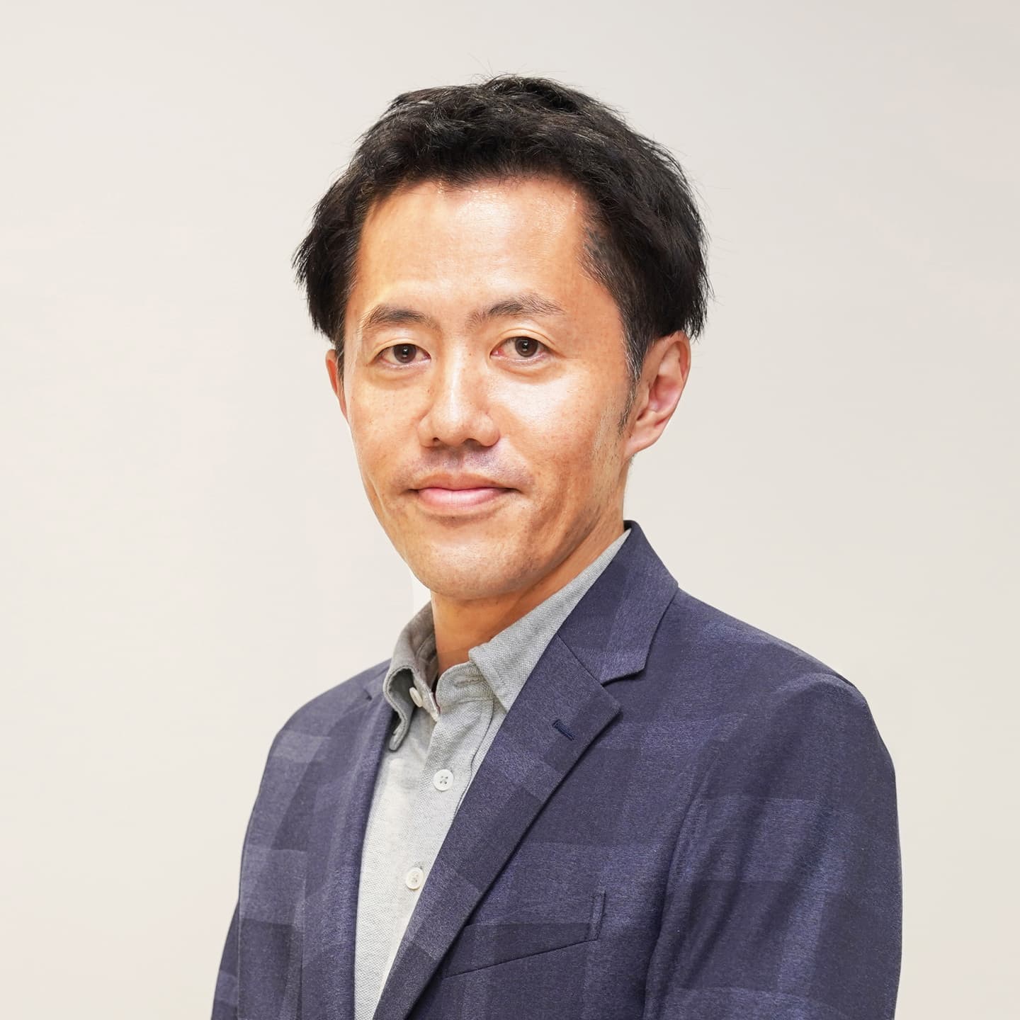 執行役員  事業推進本部長兼マーケティング部長  西村 幹太